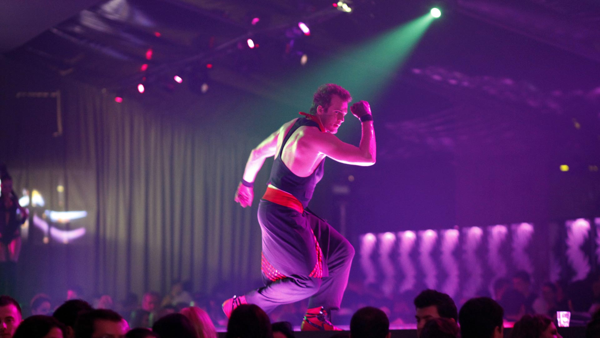 nightclub photographer Vio Dudau