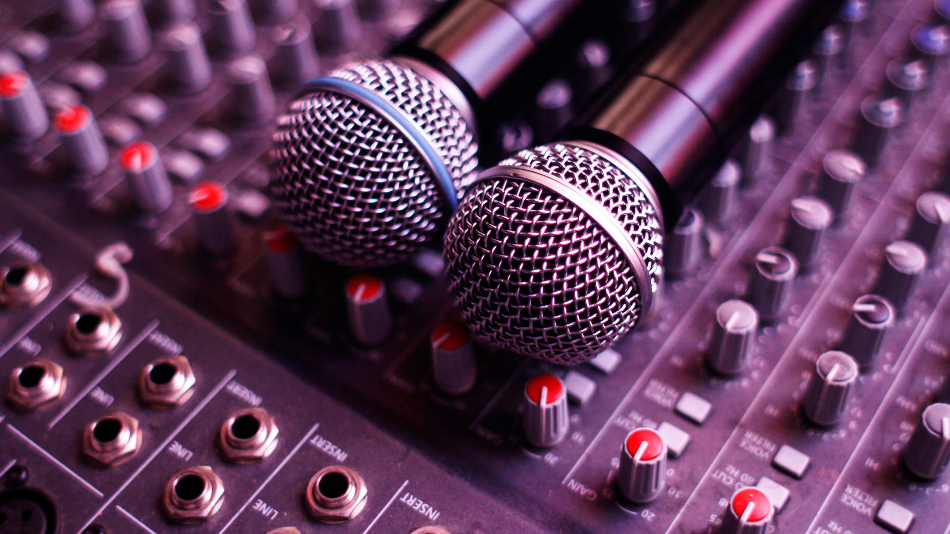 nightclub photographer Vio Dudau