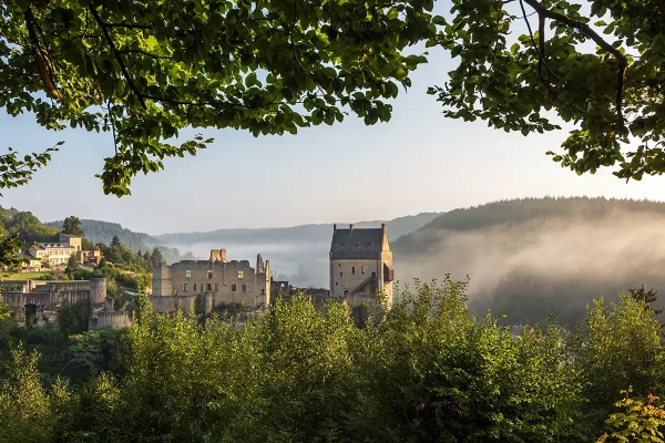 9011-L-VIO-2243-Larochette-castle-Luxembourg Château de Larochette Luxembourg